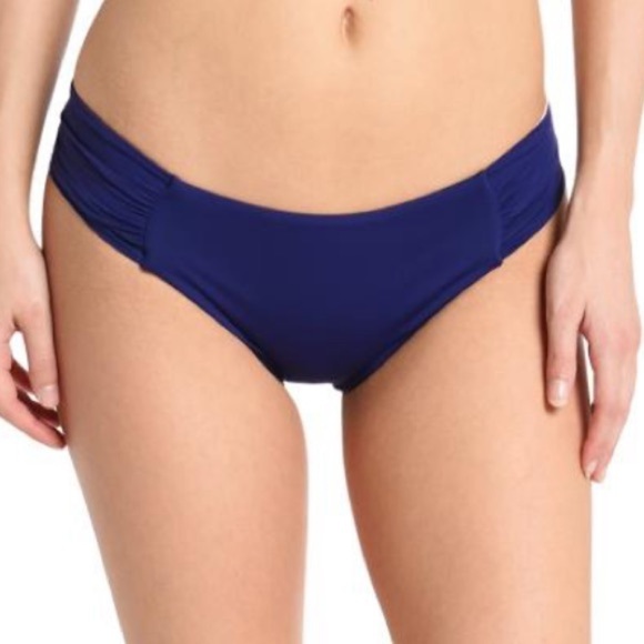 NWT Leila Basic Shirred Side Bikini Bottom In Navy - Picture 1 of 8
